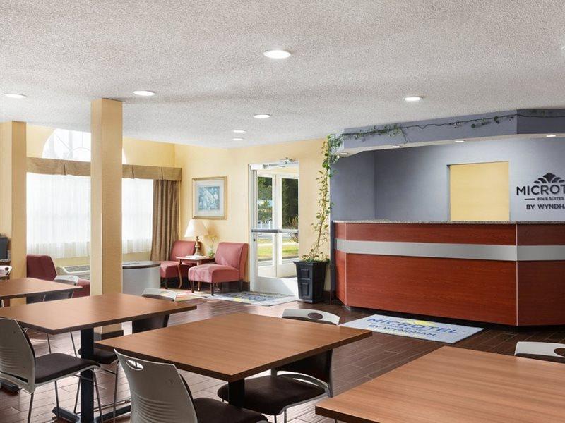 Microtel Inn & Suites By Wyndham Томасвилл Экстерьер фото