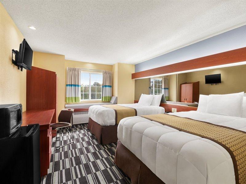 Microtel Inn & Suites By Wyndham Томасвилл Экстерьер фото