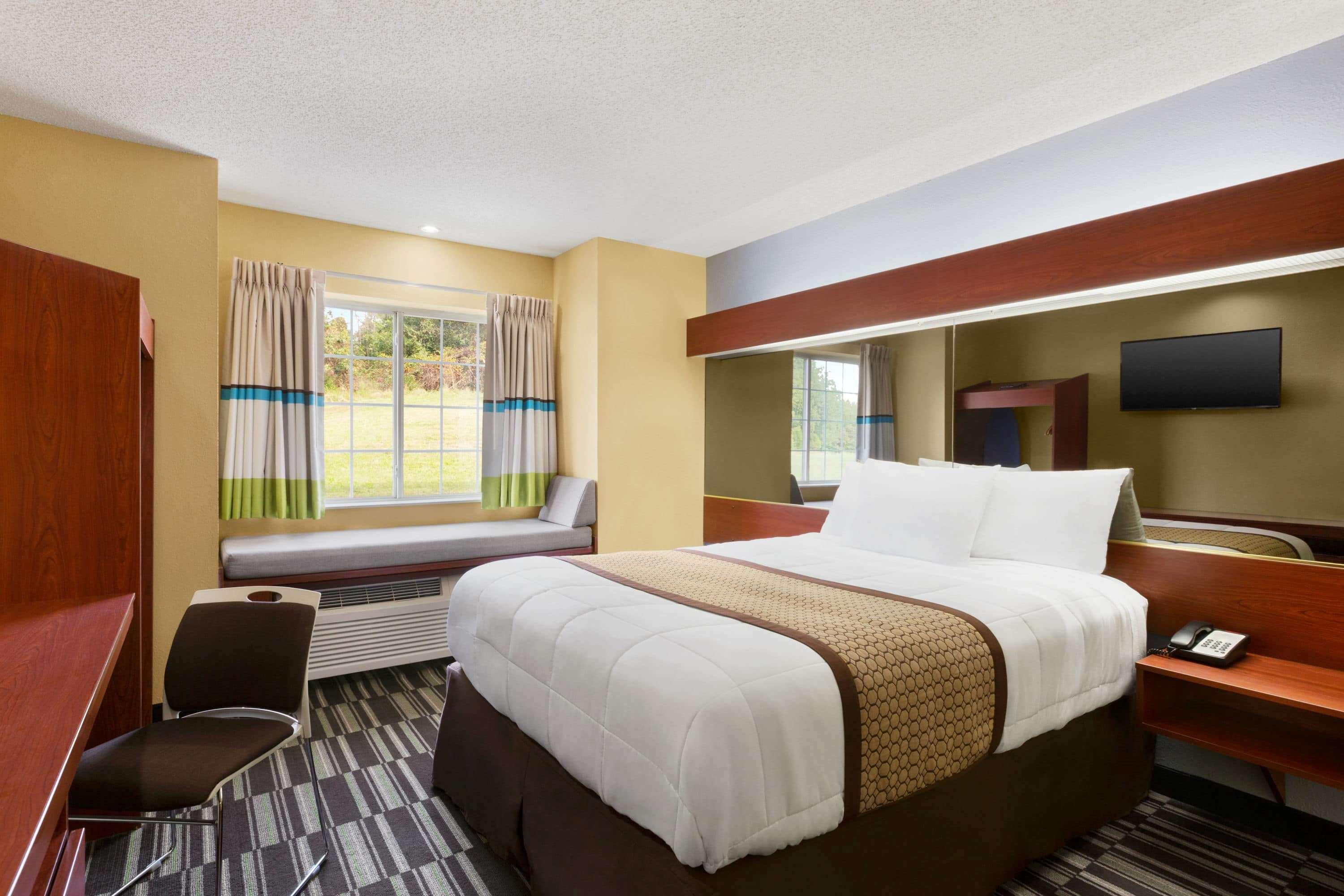 Microtel Inn & Suites By Wyndham Томасвилл Экстерьер фото